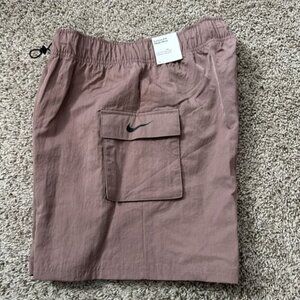 Nike Women's Woven High Rise Shorts Size Small Loose Fit Active Elastic Waist